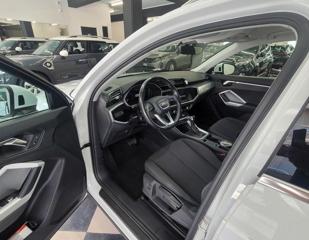 Audi Q3 35 TDI S tronic Business Advanced
