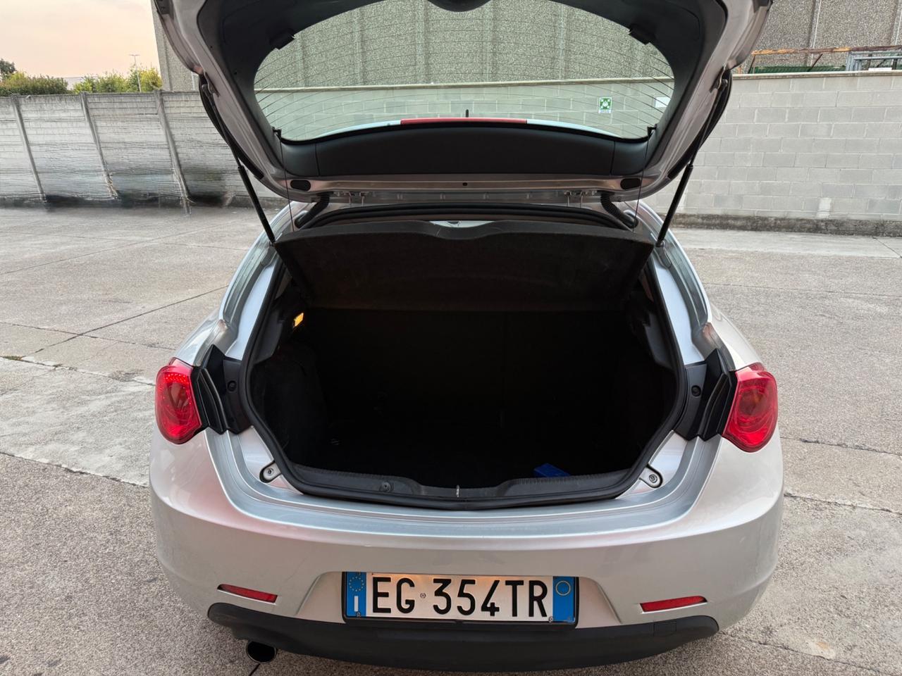 Alfa Romeo Giulietta 1.6 JTDm-2 105 CV Exclusive