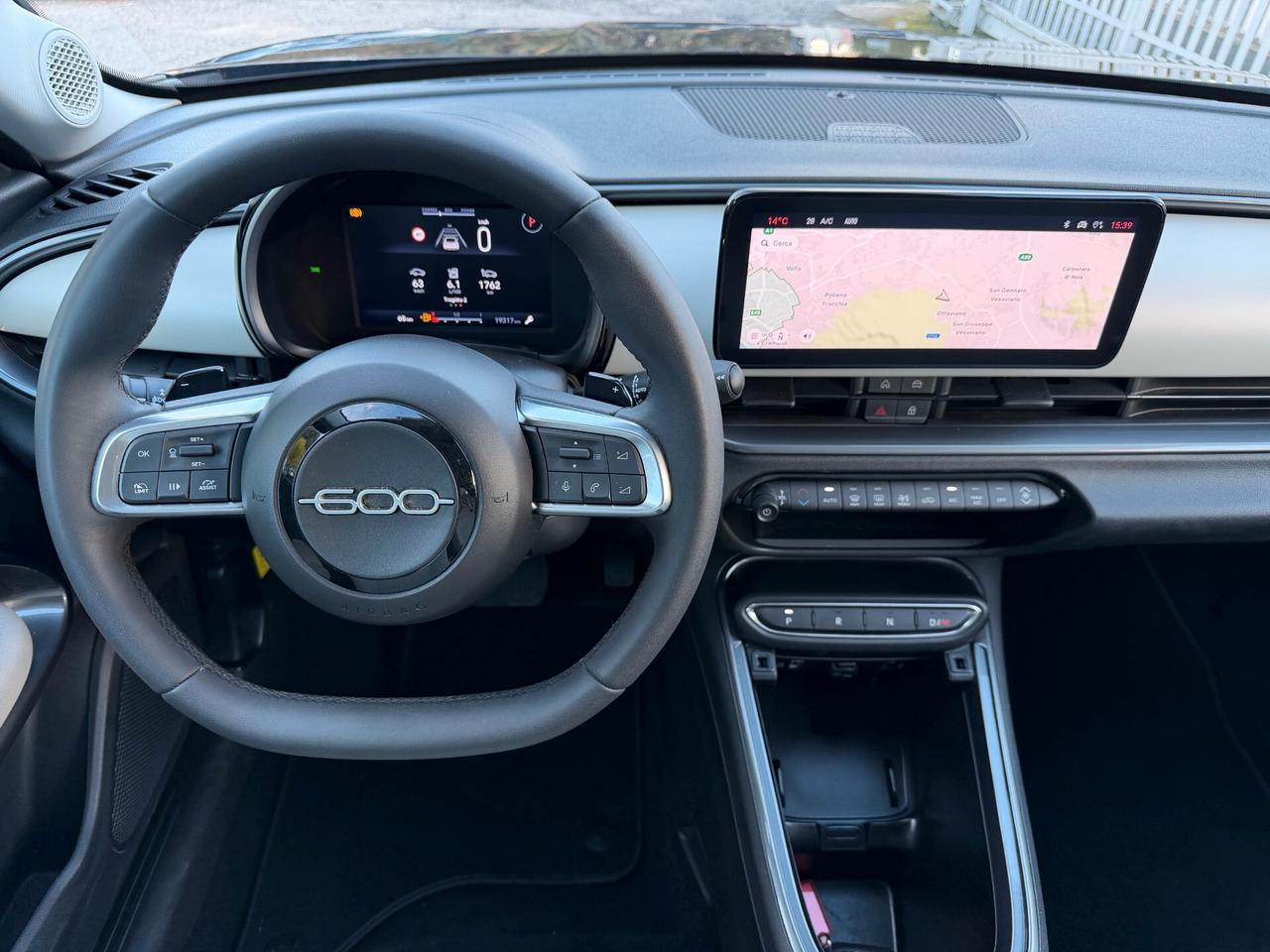 Fiat 600 Hybrid 100CV DCT MHEV La Prima