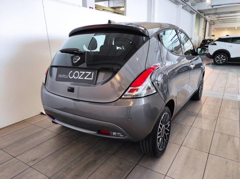 LANCIA Ypsilon 3ª serie - Ypsilon 1.0 FireFly 5 porte S&S Hybrid Platino