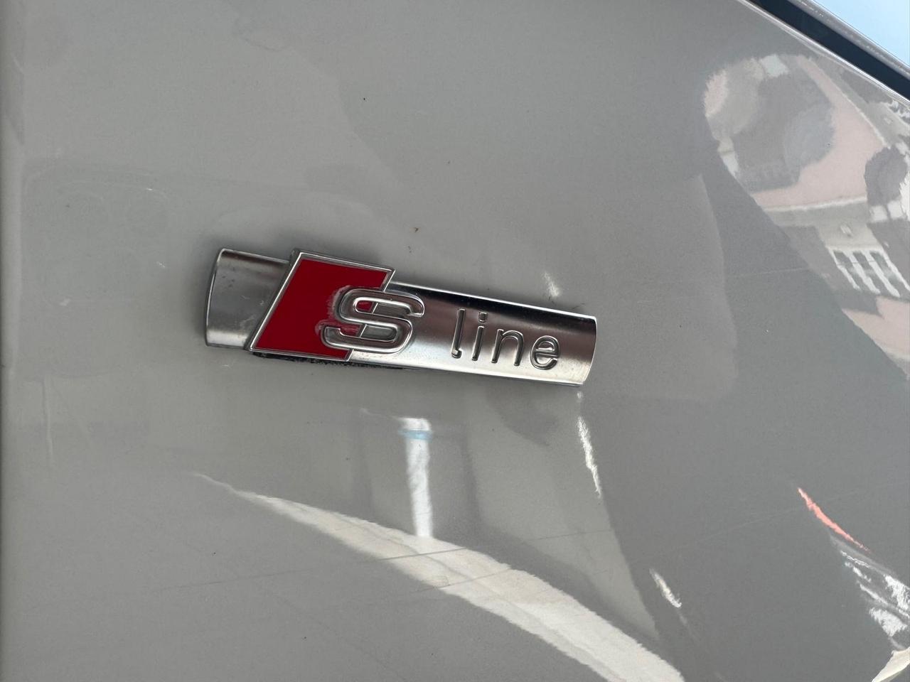 Audi A1 SPB TFSI S-Line / automatica DSG/full led