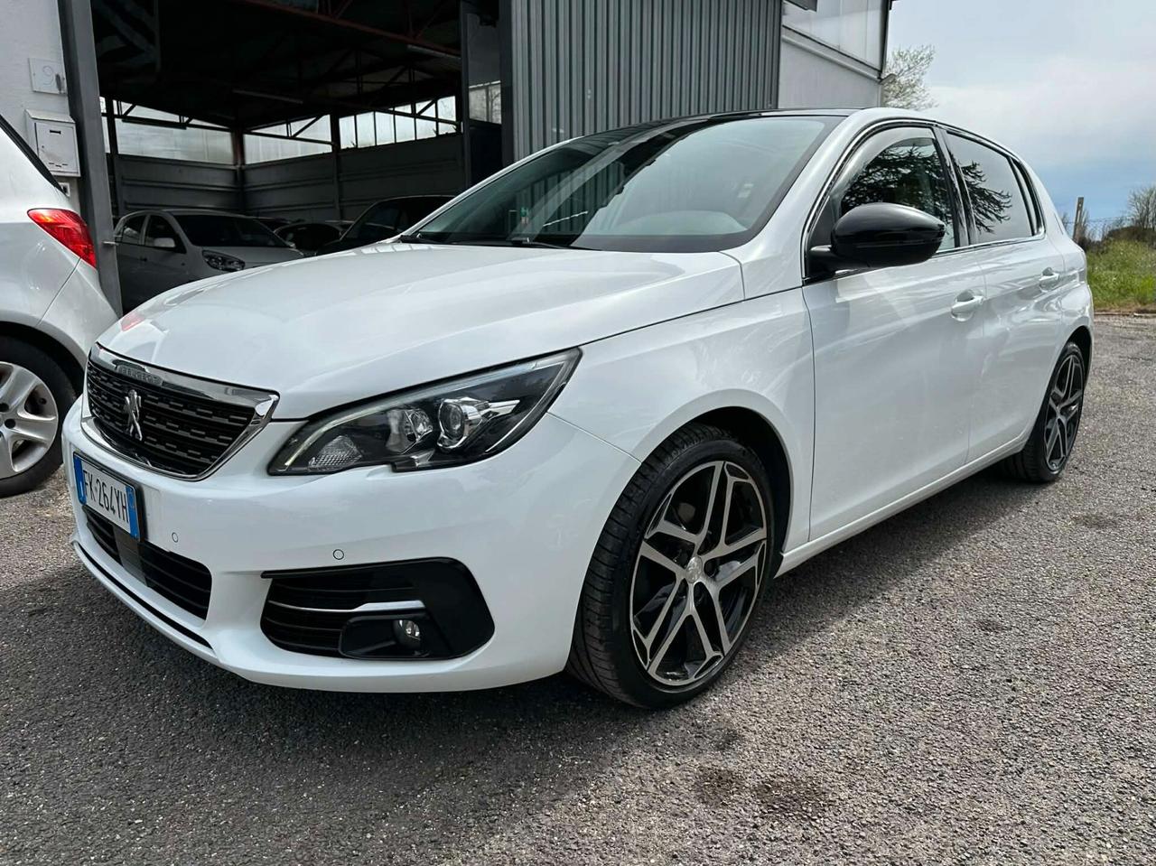 Peugeot 308 BlueHDi 120 S&S EAT6 Allure