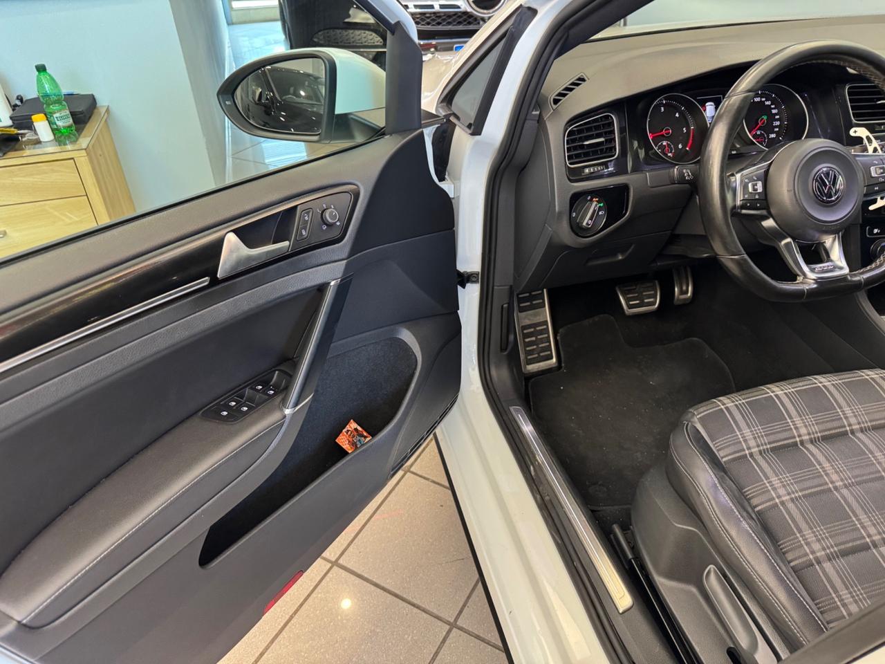 Volkswagen Golf GTD 2.0 TDI DSG 5p. BlueMotion Technology