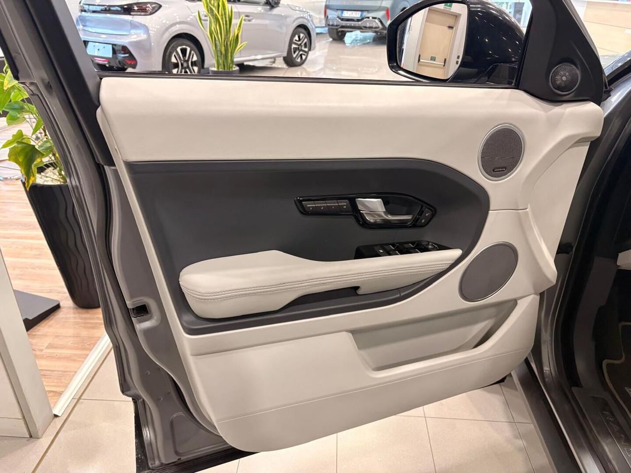 Land Rover Range Rover Evoque 2.2 sd4 Prestige 190cv 5p auto 9m