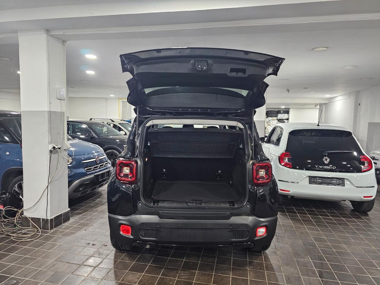 NUOVA JEEP RENEGADE LIMITED BLACK LINE 1.6 MJT 130CV