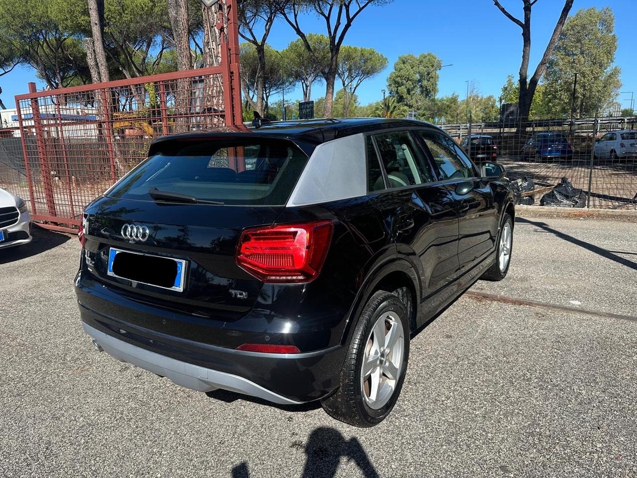 Audi Q2 30 TDI Admired fari led *promo*