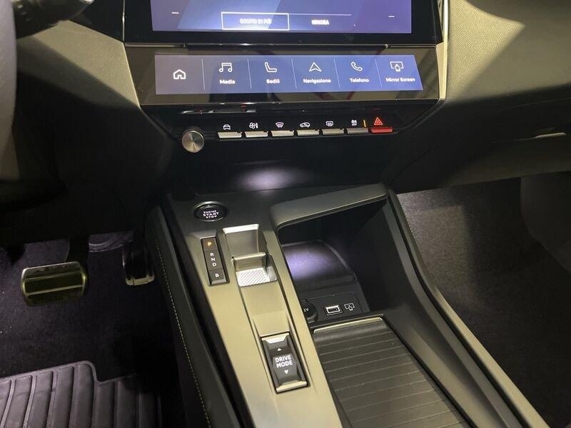 Peugeot 408 PHEV 225 CV AT8 hybrid GT