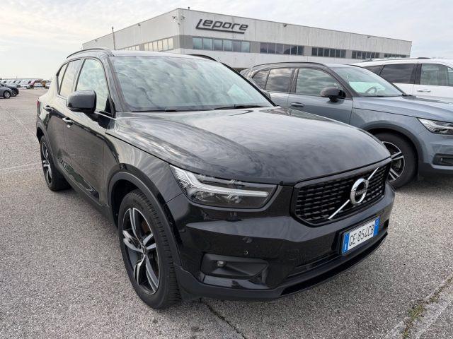 VOLVO XC40 T4 Recharge Plug-in Hybrid R-design