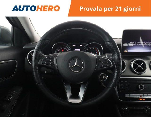 MERCEDES-BENZ GLA 180 Sport