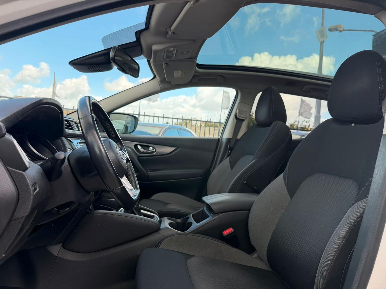 Nissan Qashqai 1.5 dCi N-Connecta