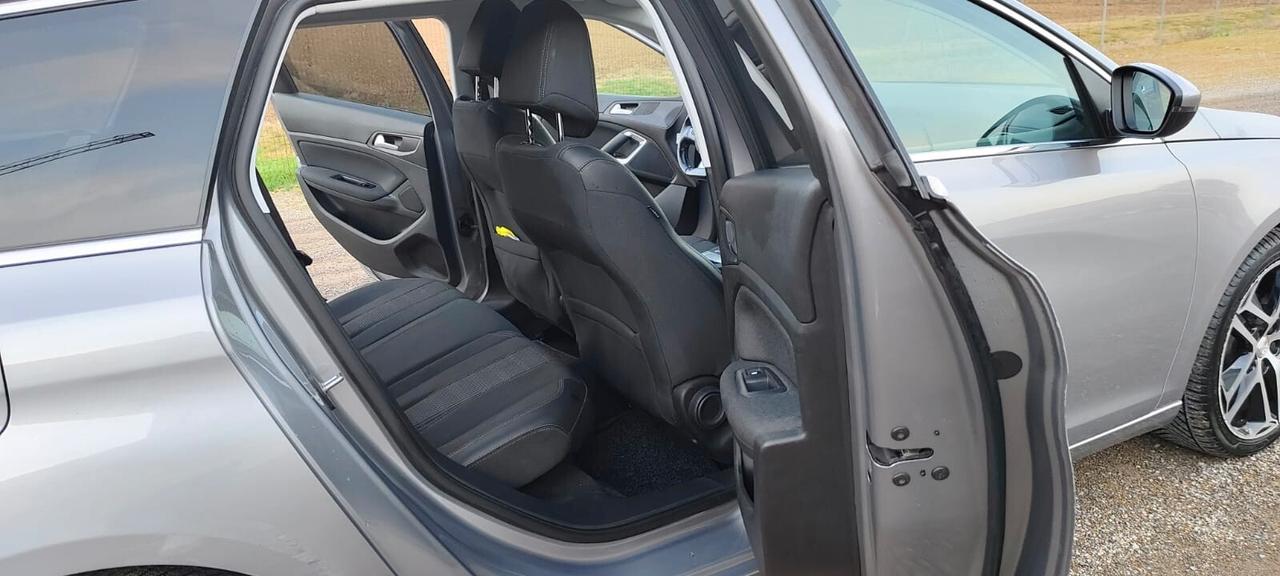 Peugeot 308 BlueHDi 120 S&S EAT6 GT Line