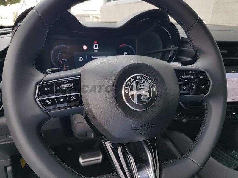 Alfa Romeo Junior Junior 1.2 ibrida Speciale 136cv edct6