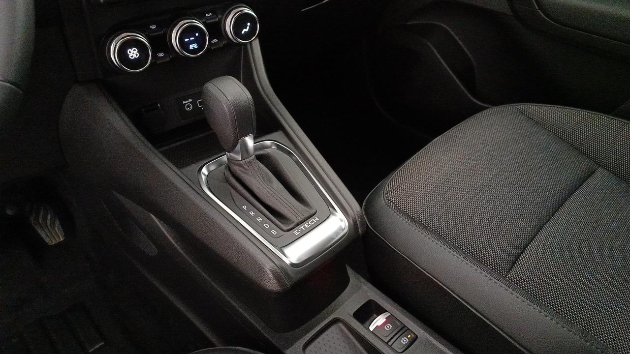 RENAULT Captur 1.6 E-Tech full hybrid Rive Gauche 145cv auto