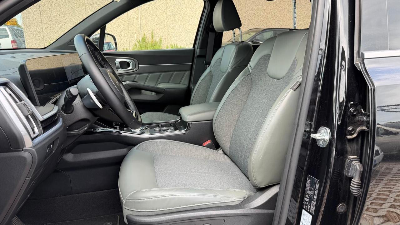 Kia Sorento 1.6 T-GDi HEV AT6 2WD Style