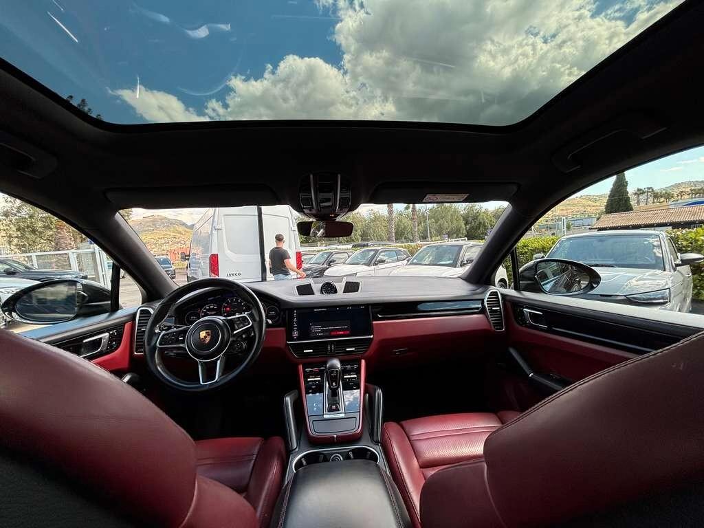 Porsche Cayenne Coupé 3.0 112.000 Km IVA ESPOSTA tuo a soli 599 Euro al mese