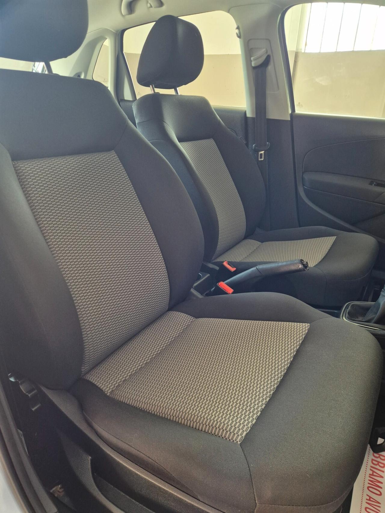 VOLKSWAGEN POLO BENZINA 5P NEO PATENTATI