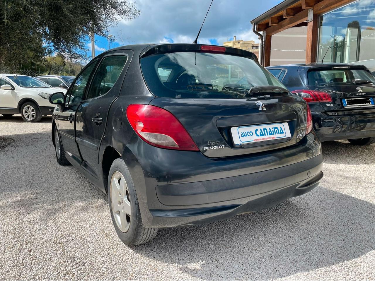PEUGEOT 207 1.4 HDI - 2011
