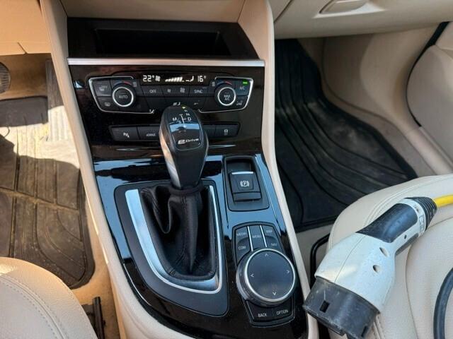 Bmw 2er Active Tourer 225xe iPerformance Luxury aut.