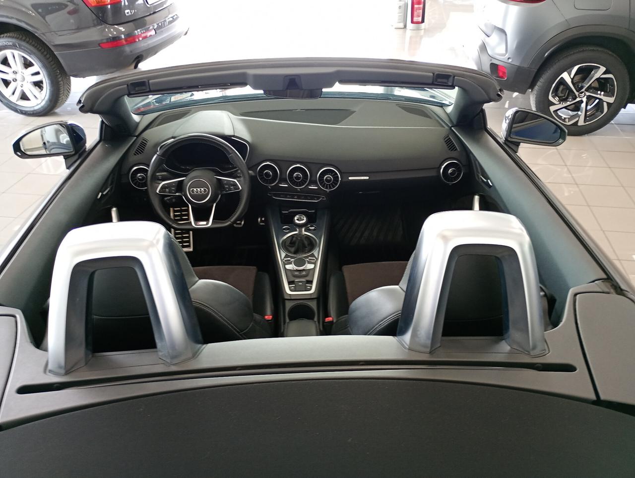 Audi TT Roadster 2.0 TFSI S line