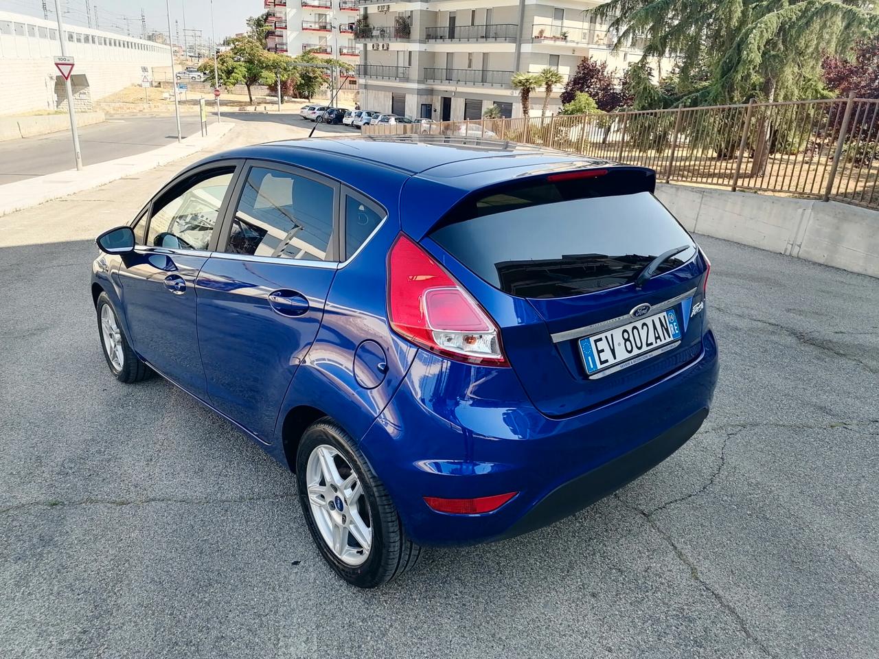 Ford Fiesta 1.5 TDCi 75CV 5 porte Titanium 2014