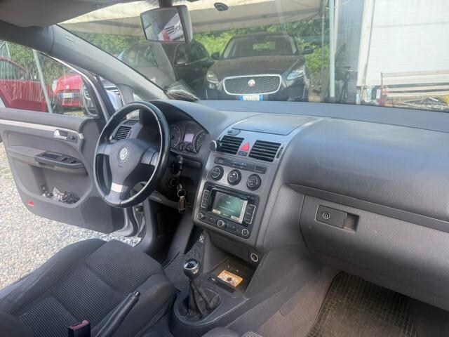 Volkswagen Touran 2.0 TDI 136CV Highline 7 POSTI