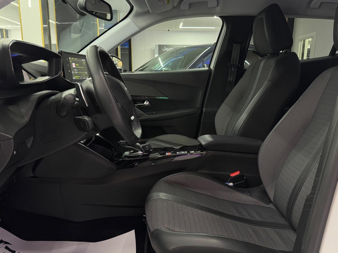 Peugeot 2008 BlueHDi 130CvEAT8 Allure Pack