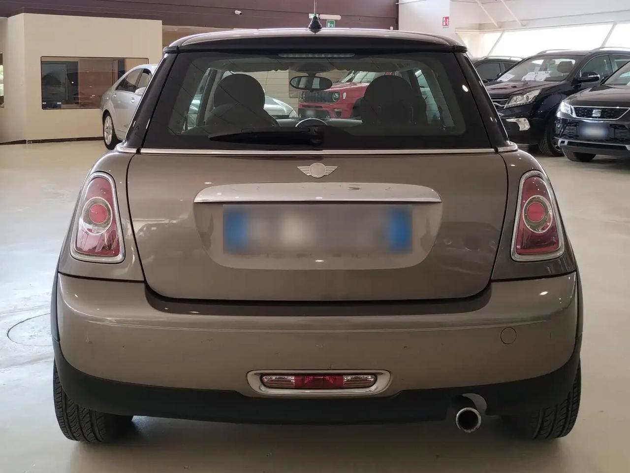 Mini 1.6 16V One (55kW)