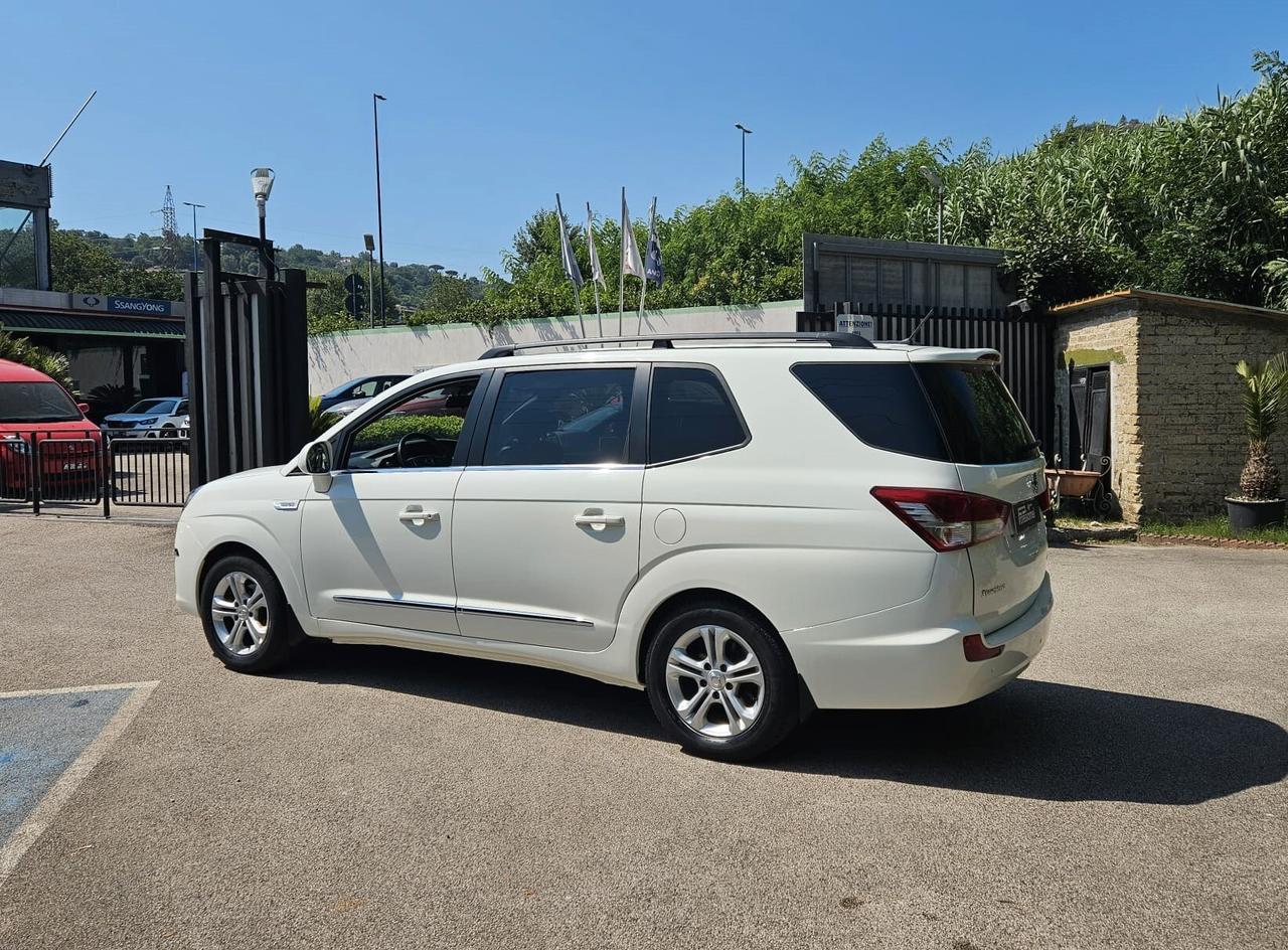 Ssangyong Rodius 2.2 Diesel 2WD M/T