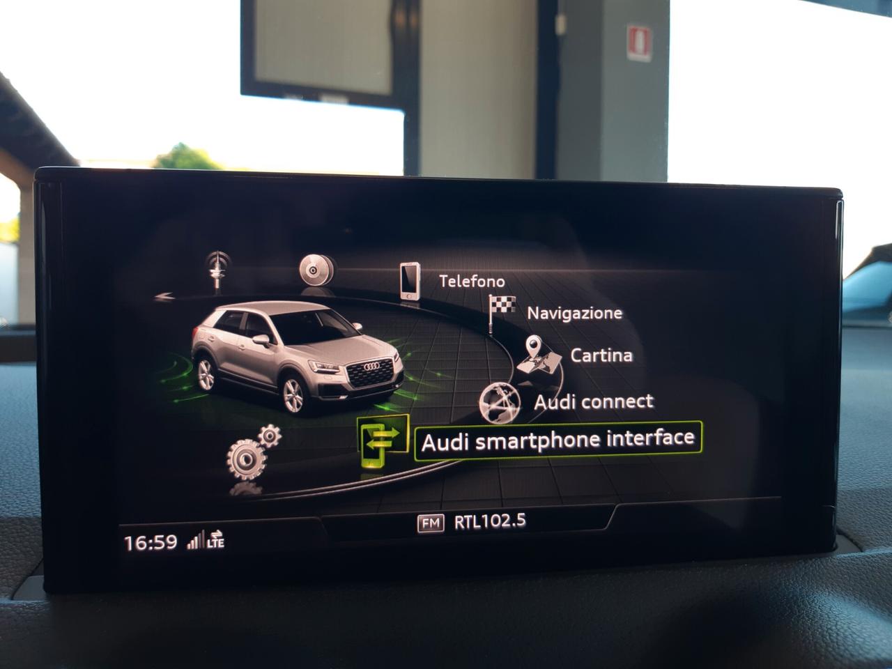 Audi Q2 35 TDI quattro S tronic Identity Black Con I 20