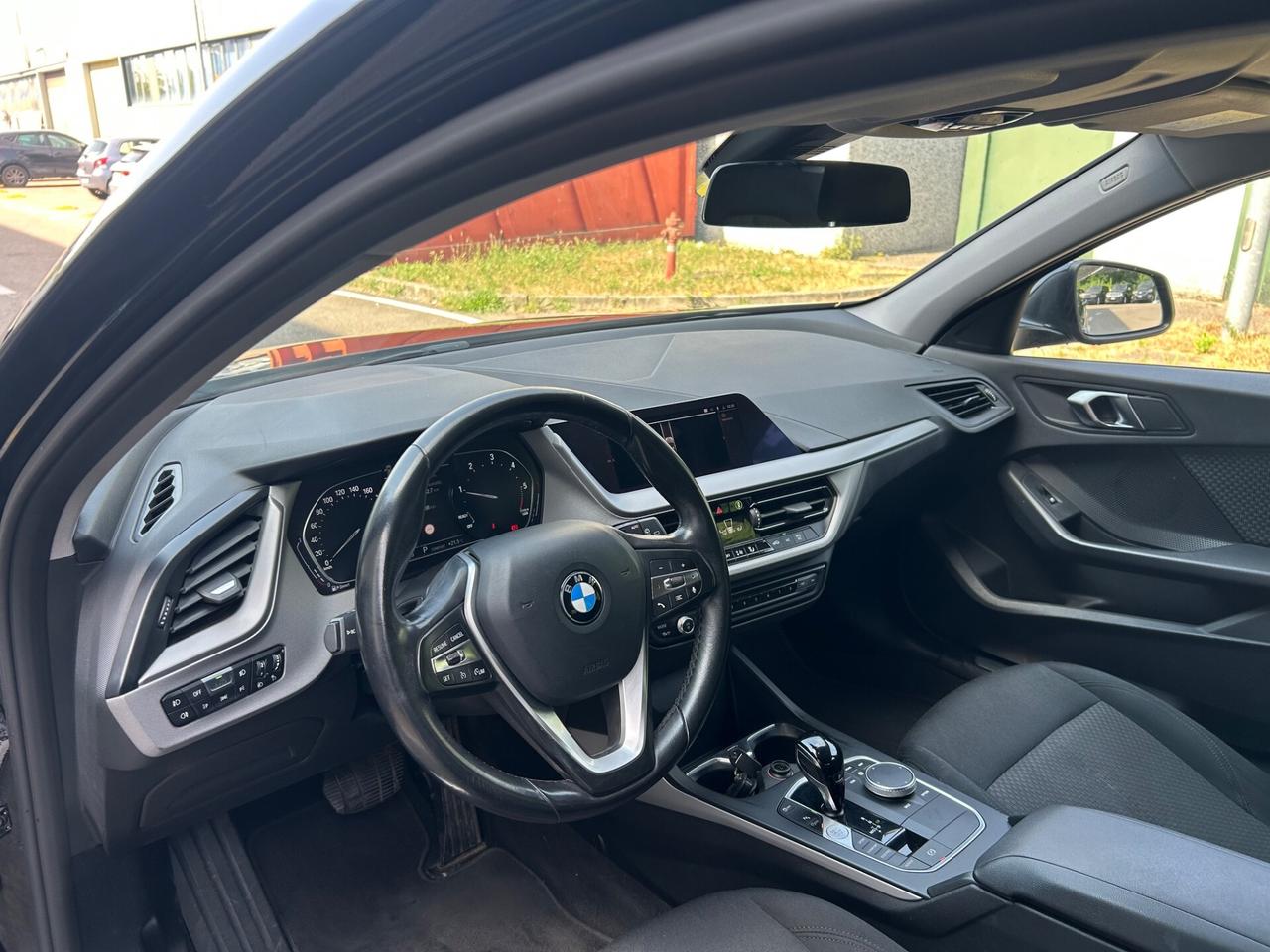 Bmw 116d Automatica – IVA Esposta Navi LED 2021