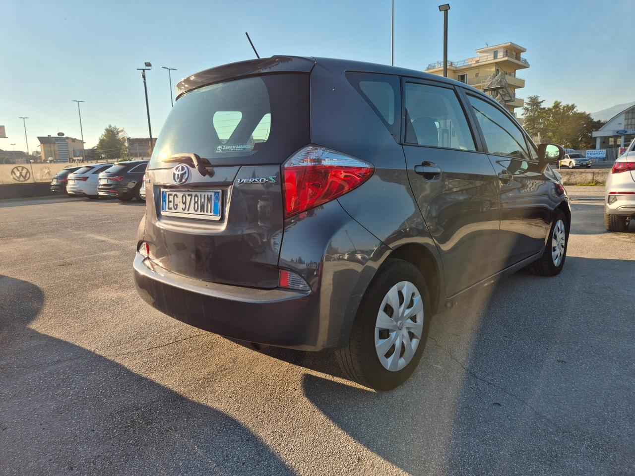 Toyota Verso-S 1.3 MT