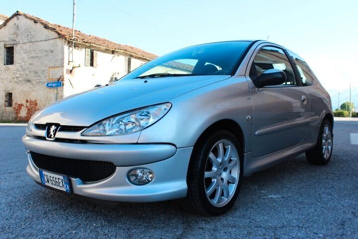 Peugeot 206 1.6 HDi Sweet Years 8 gomme invernali\termiche su cerchio clima unica proprietaria distribuzione ok
