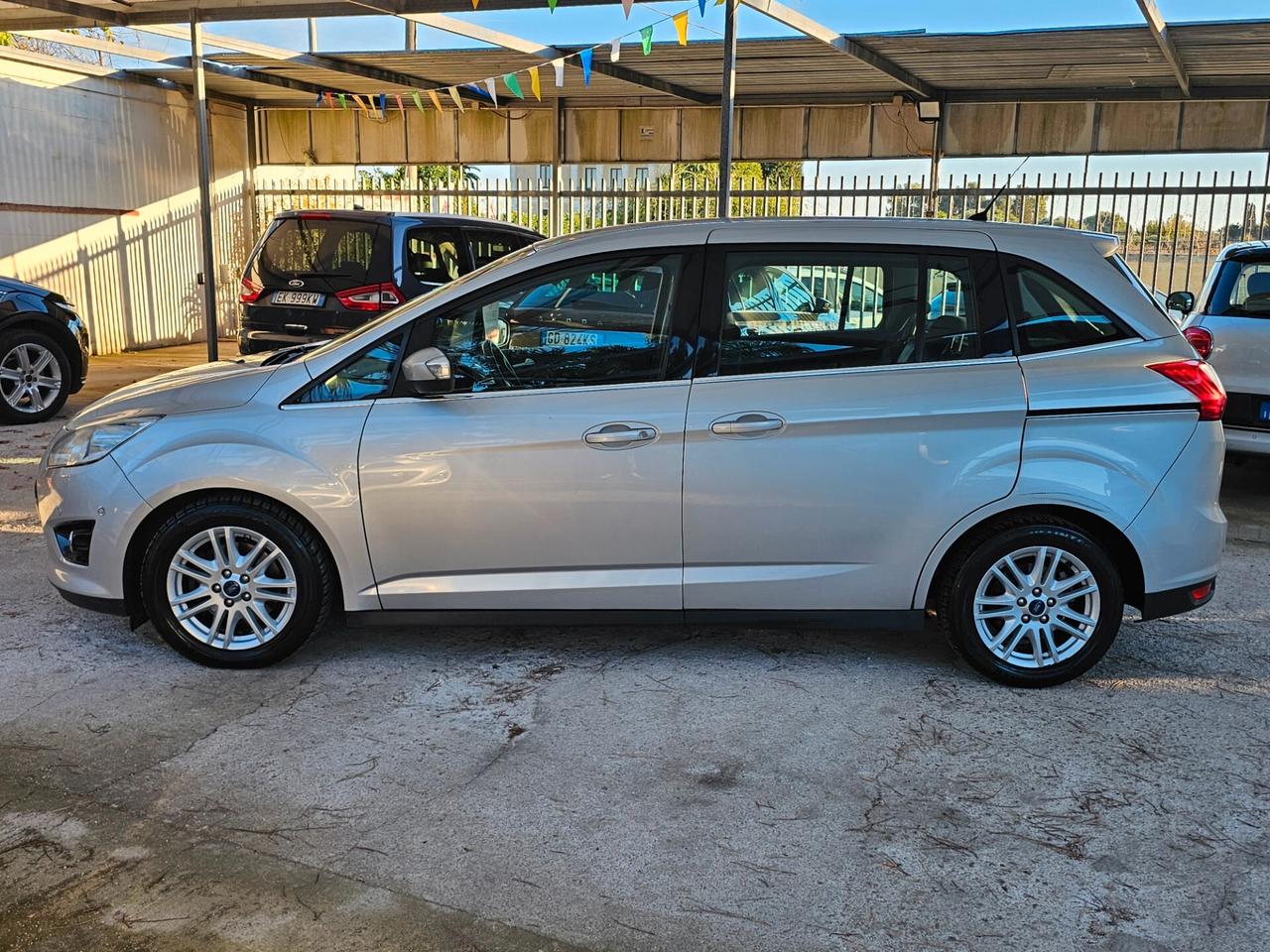 Ford Grand C-Max 2.0 TDCi 115CV Powershift Titanium