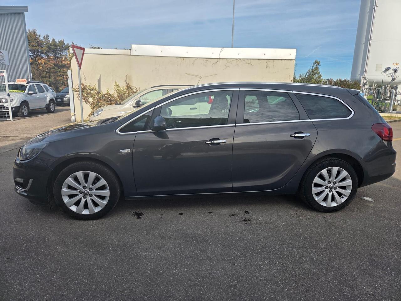 Opel Astra 1.4 Turbo 140CV Sports Tourer GPL Tech Cosmo