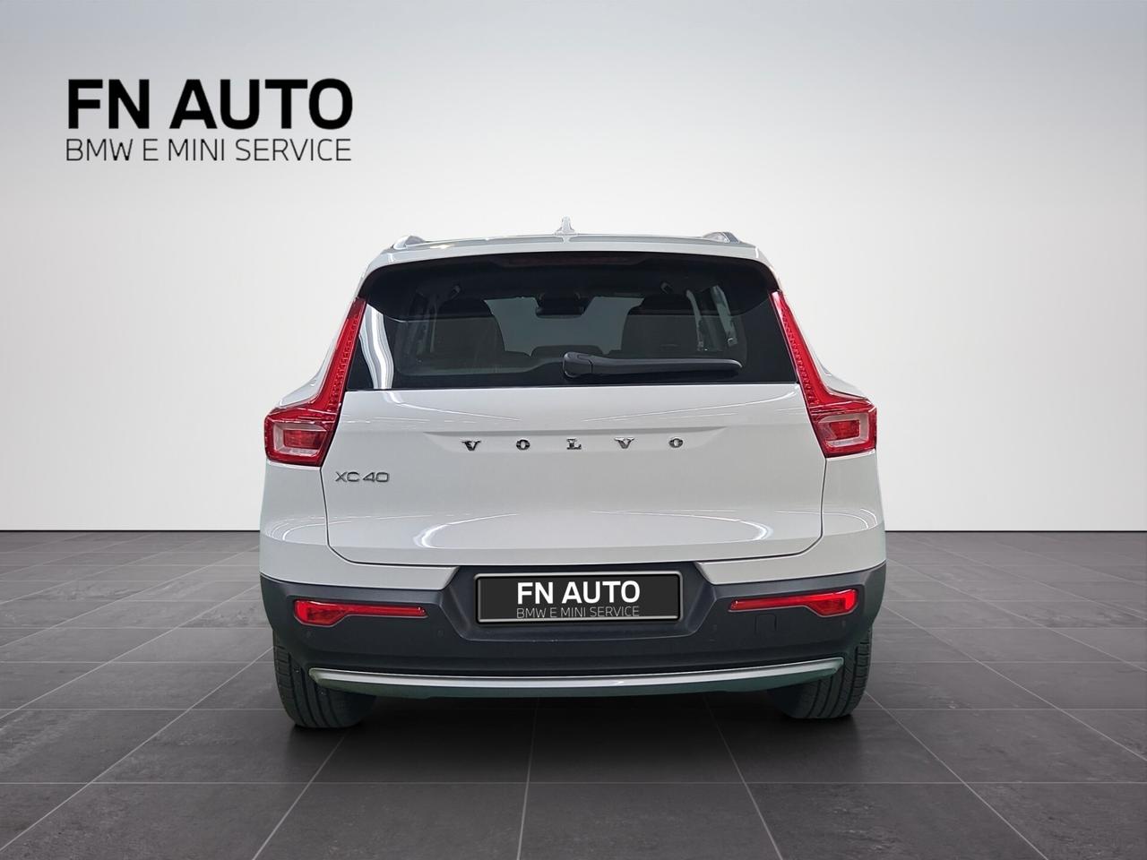 Volvo XC40 T3 Geartronic Momentum Pro