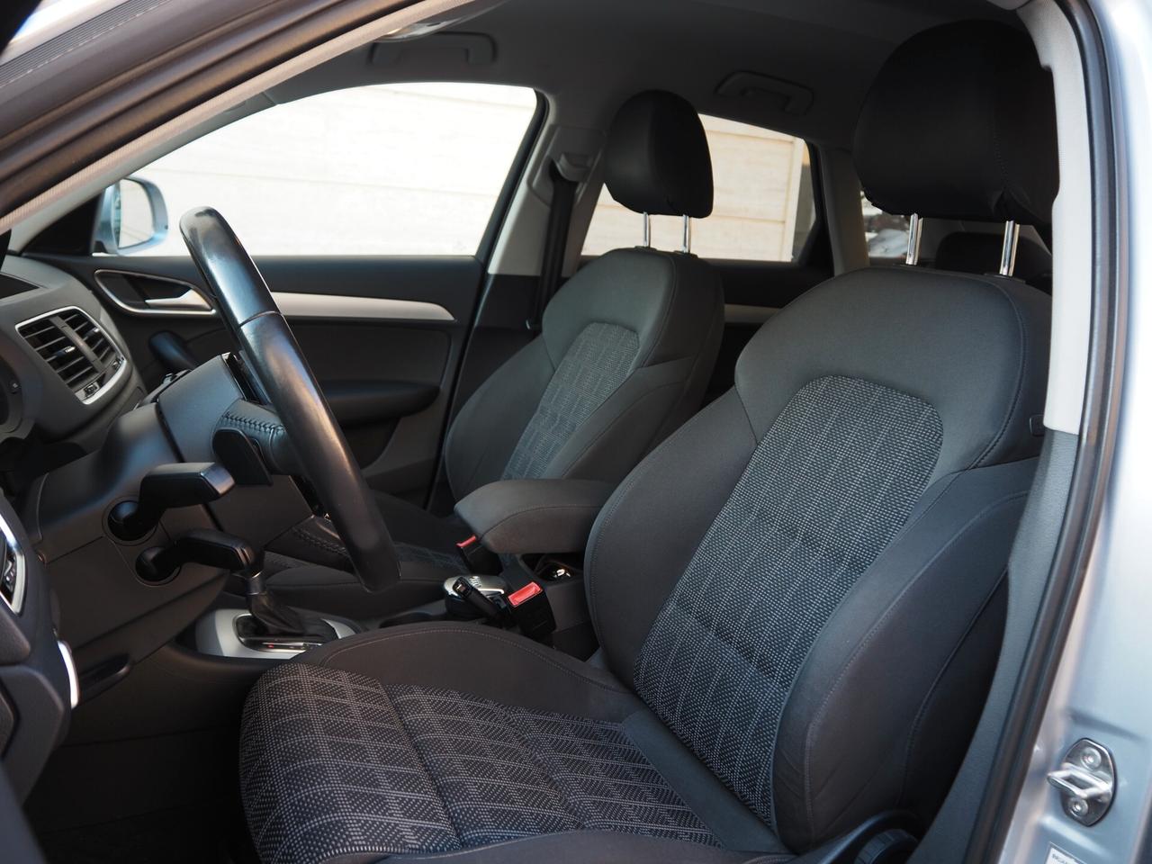 Audi Q3 2.0 TDI 120 CV S tronic Sport