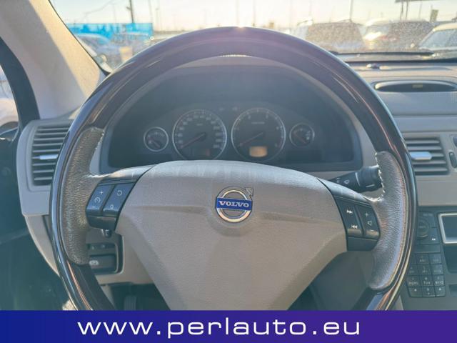 VOLVO XC90 2.4 D5 AWD 7 POSTI