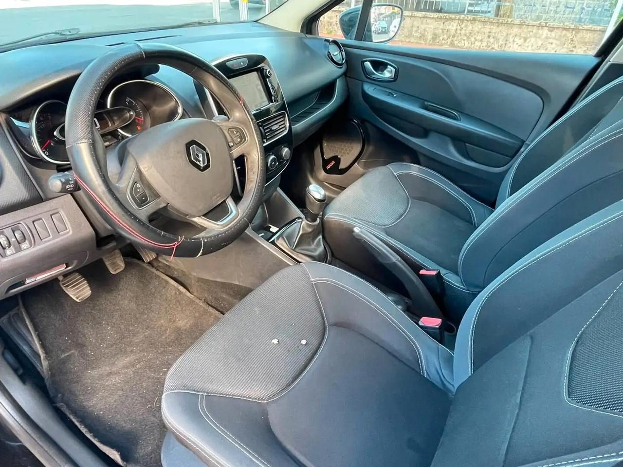 Renault Clio 1.2 75 CV 5 porte