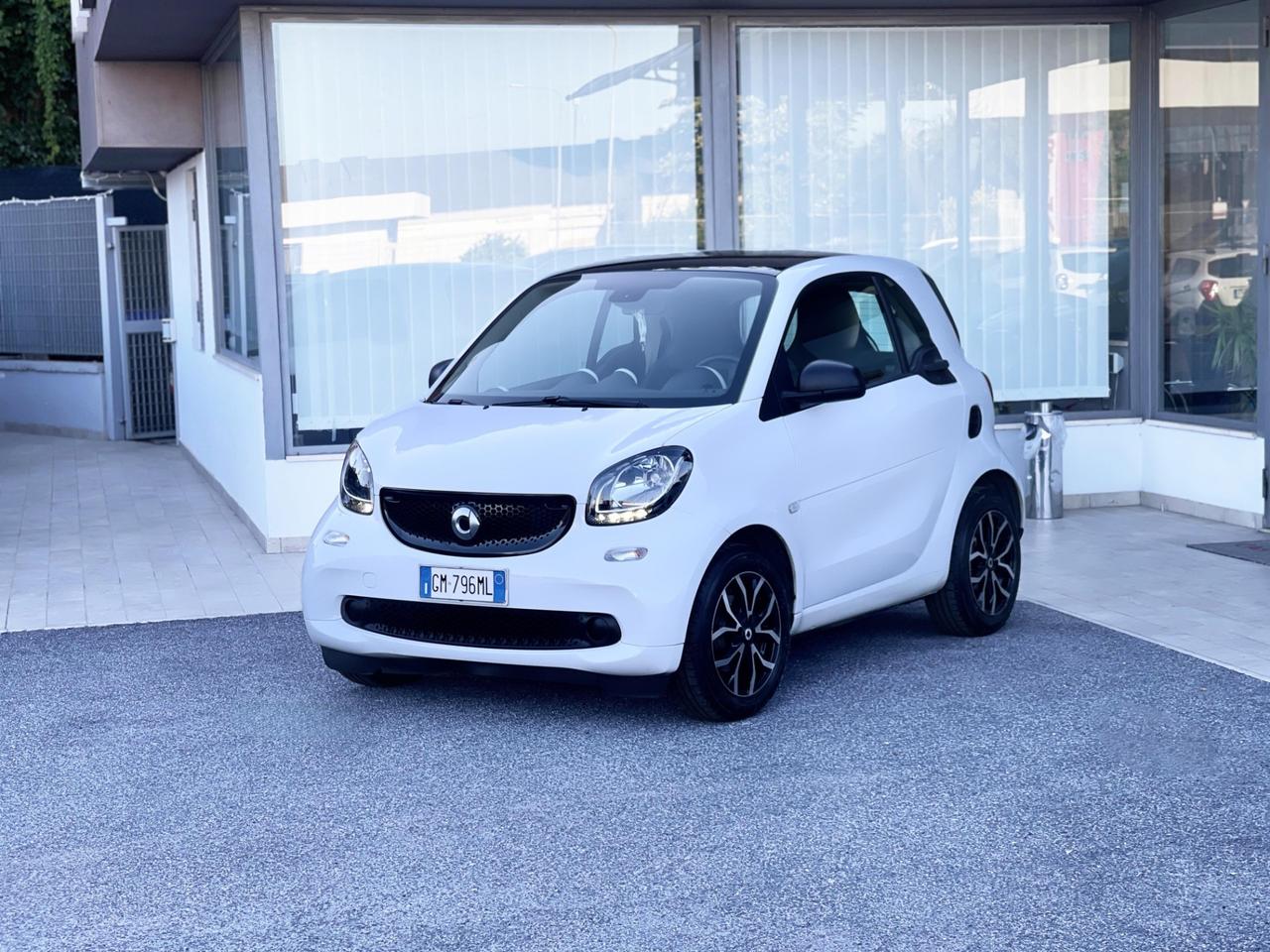 Smart ForTwo 1.0 Benzina 71CV E6 Automatica Neo - 2019