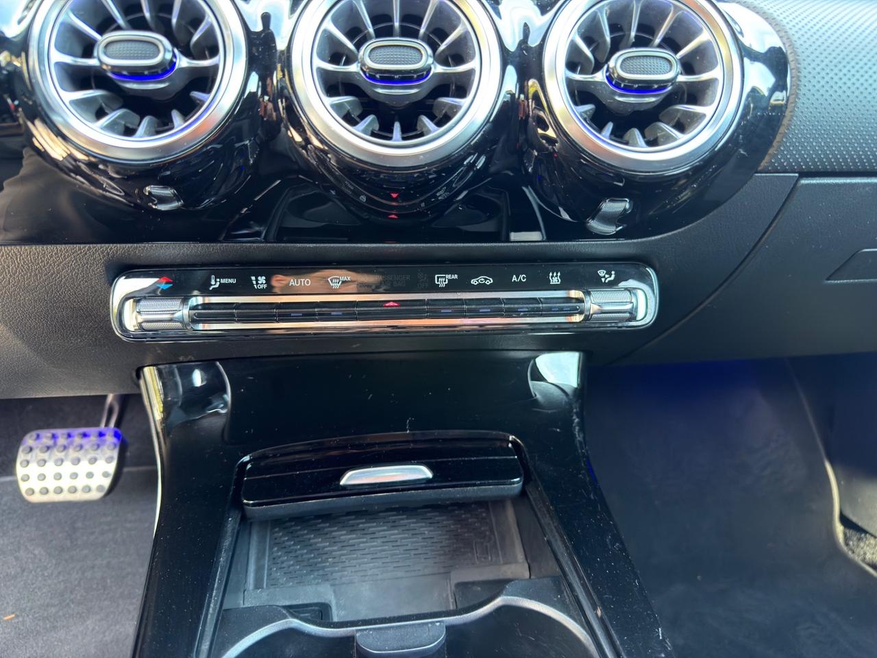 Mercedes-benz A 250 e hybrid EQ Premium