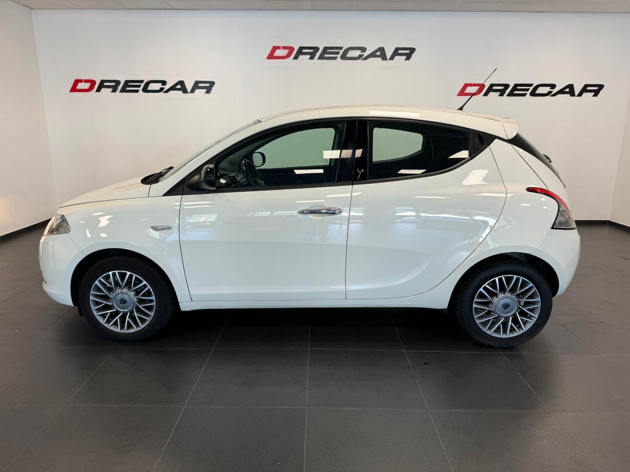 Lancia Ypsilon 1.2 69 CV 5 porte S&S Gold NEOPATENTATI