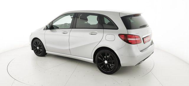 MERCEDES-BENZ B 180 d Sport