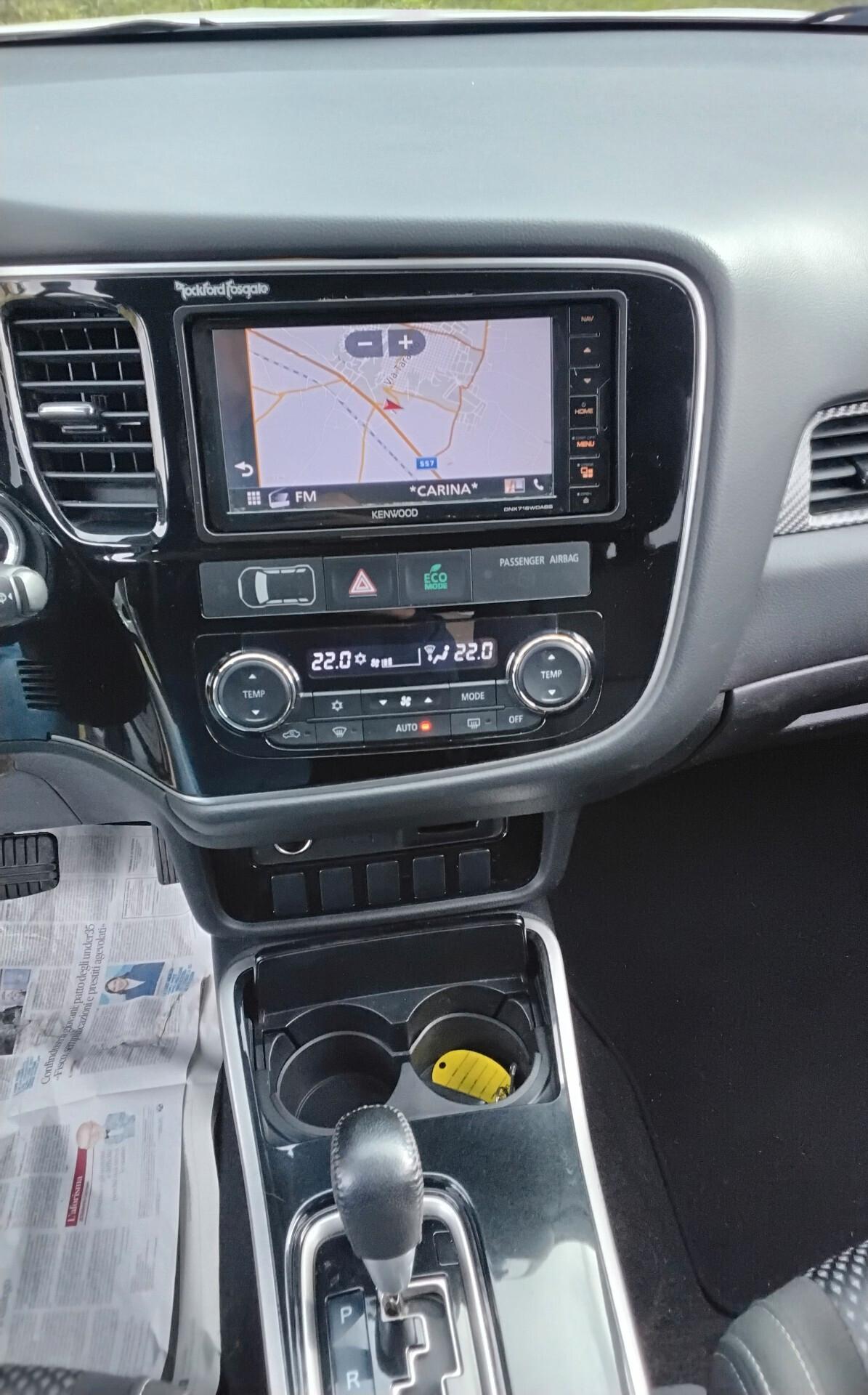 Mitsubishi Outlander 2.2 DI-D 4WD N1 AUTOCARRO