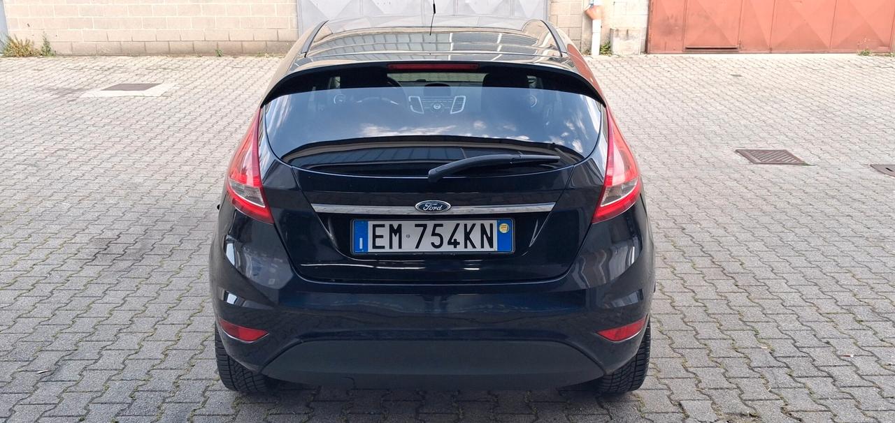 Ford Fiesta 1.4 Titanium BenzGPL