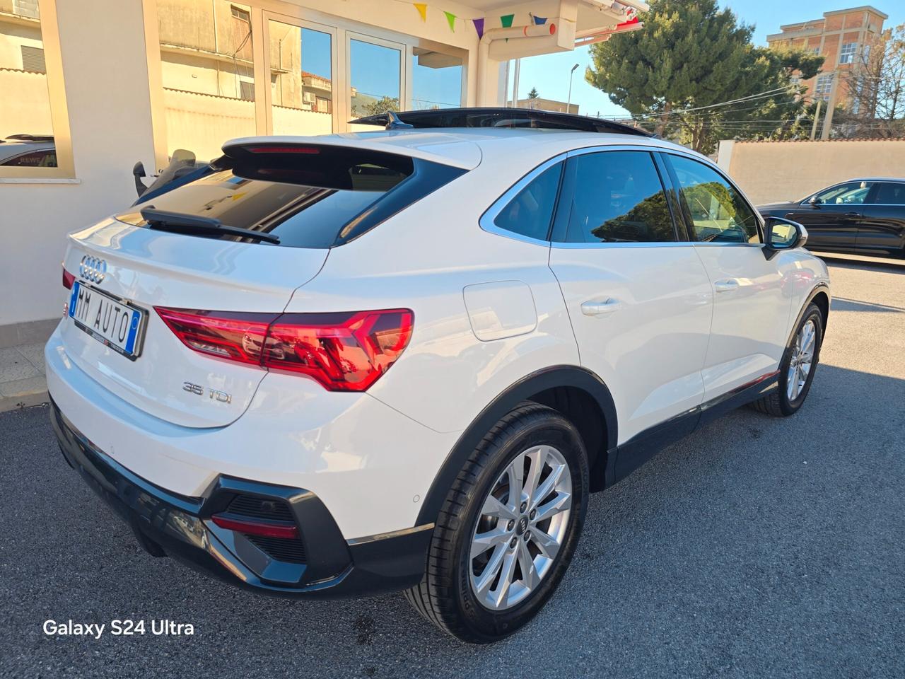 Audi Q3 35 TDI S tronic Panorama