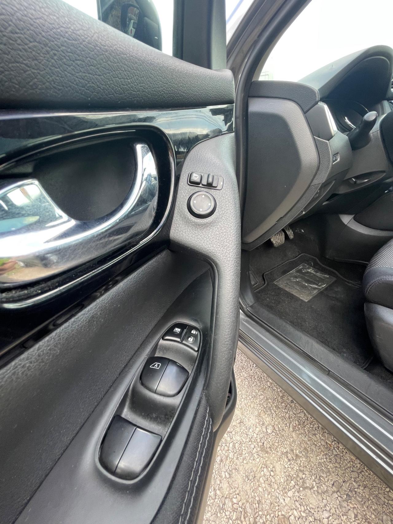 Nissan Qashqai 1.2 DIG-T !!AUTOMATICA SOLO 100MILA KM)