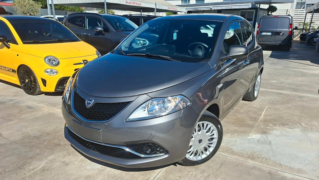 Lancia Ypsilon 1.2 69 CV 5 porte 2017
