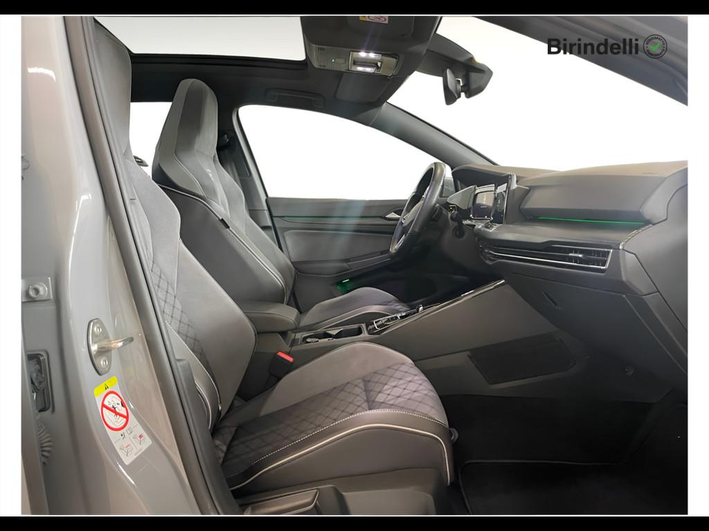 VOLKSWAGEN Golf 8ª serie - Golf Variant 2.0 TDI 150 CV DSG SCR R-Line