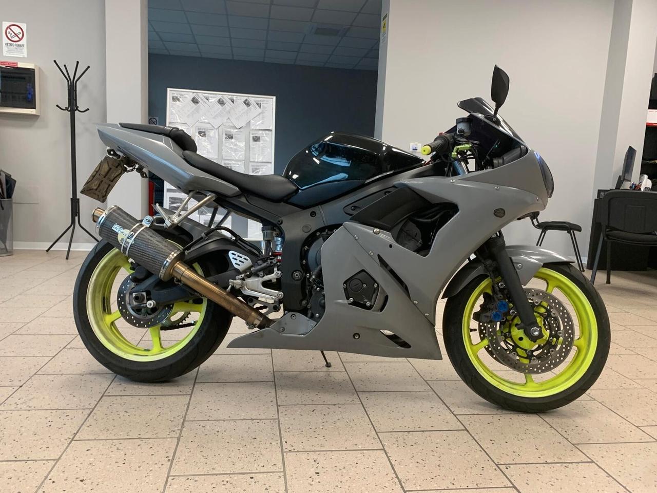 Yamaha R6