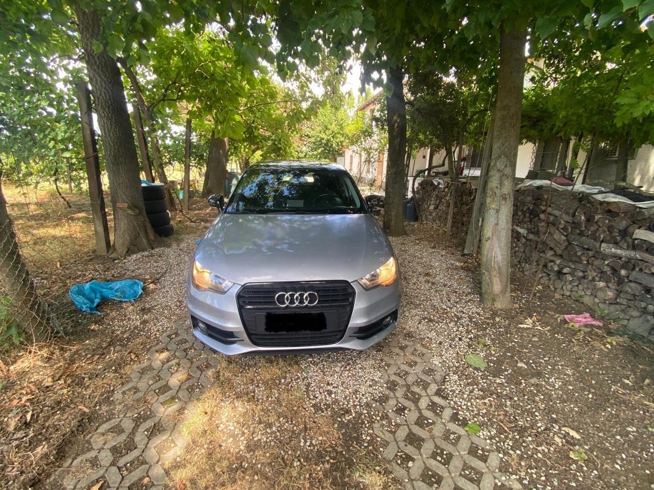Audi A1 SPB 1.6 TDI S line edition plus